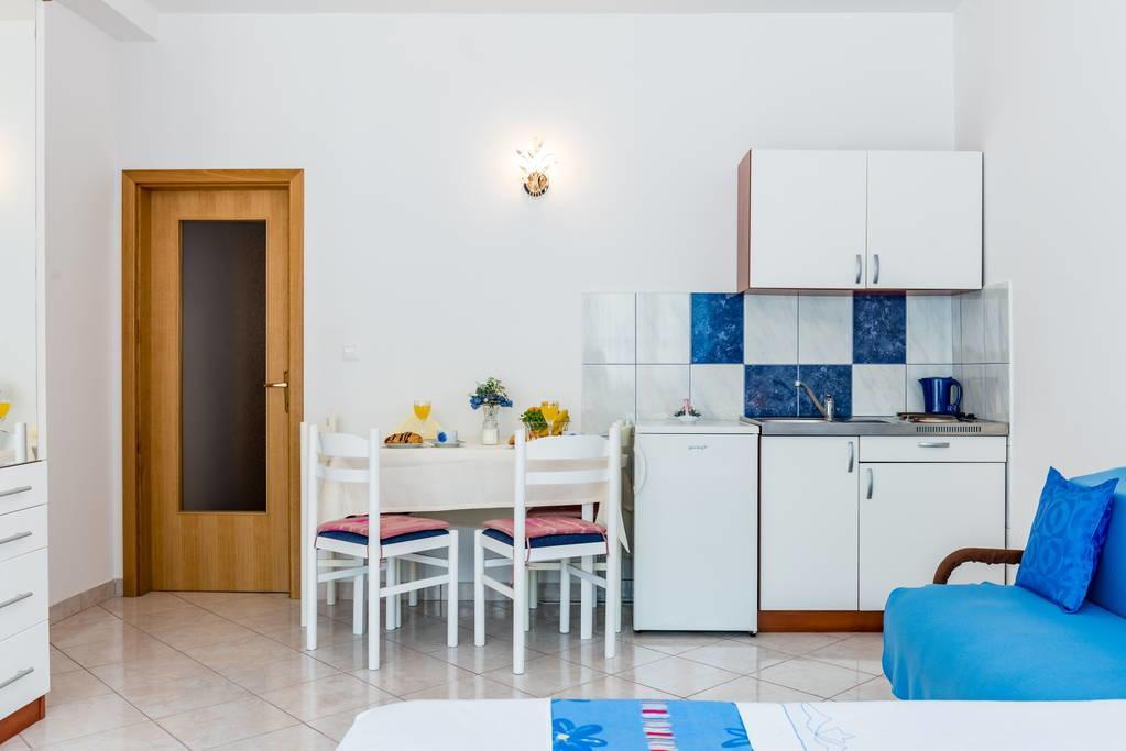 Apartments Silvi Podstrana Exterior photo